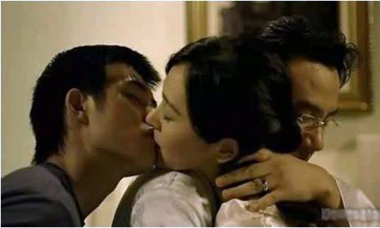 Những oái oăm khi dính chuyện ngoại tình