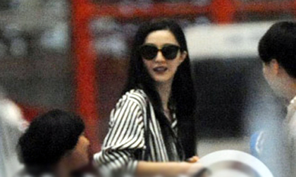 Phạm Băng Băng mặc "đồ ngủ" tới Cannes