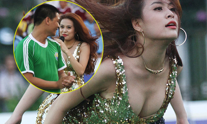 Hoàng Thùy Linh nhảy bốc lửa cùng cầu thủ