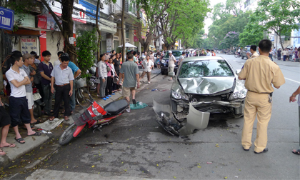 “ Xe điên” gây tai nạn giữa Hà Nội, 6 người thương vong