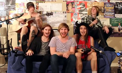 Cười bể bụng clip hát bằng tiếng cười!