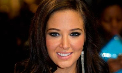 Ca sĩ "lộ clip sex" dẫn đầu Top 10 mỹ nữ gợi cảm nhất thế giới