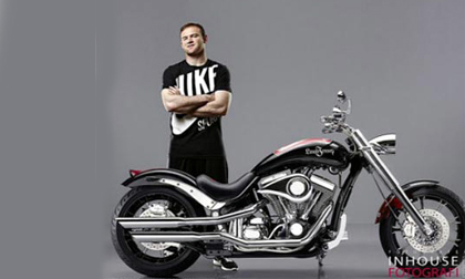 Wayne Rooney thể hiện tài năng thiết kế xế nổ