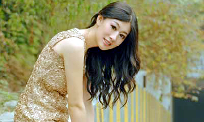 Hotgirl vung tiền tỷ để 'cắt đuôi' trai lạ