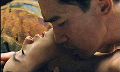 Cảnh "nóng giãy giụa" trong phim Việt 