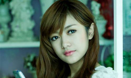 Bố mẹ “mất ăn, khó ngủ” vì con gái... xinh