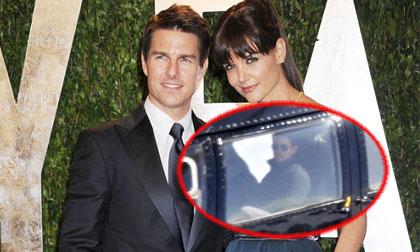 Tom Cruise lần đầu "lộ diện" sau khi bị vợ đệ đơn ly hôn