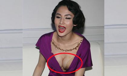 Sao phim "người lớn" hớ hênh lộ áo chíp vì váy chữ V