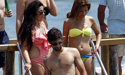 Sao Liverpool quậy tưng bừng ở Ibiza