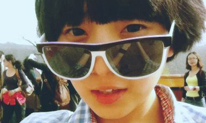 Cô búp bê có giọng hát trong veo gây sốt