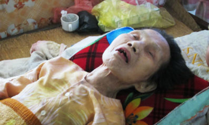 Cụ bà ba lần "bật nắp quan tài sống lại"