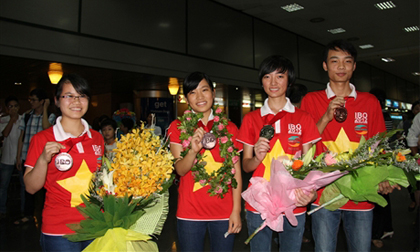 Hai chị em cùng đoạt huy chương Olympic quốc tế