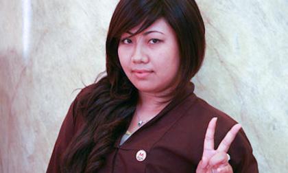 Ni cô “nổ” tại Vietnam Idol 2012 có đáng bị “ném cả rổ đá”?