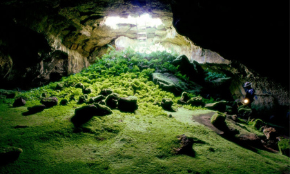 Những hang động nhìn là muốn đặt chân