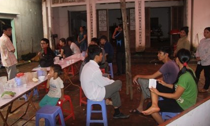 Tột cùng nỗi đau nhà có 2 con bị hiếp, giết