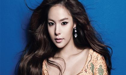 Ngắm Min Hyo Rin khoe vẻ đẹp đa  phong cách