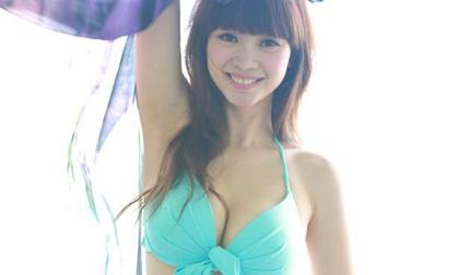 "Mướt mắt" ngắm Liễu Nham mặc bikini gợi cảm