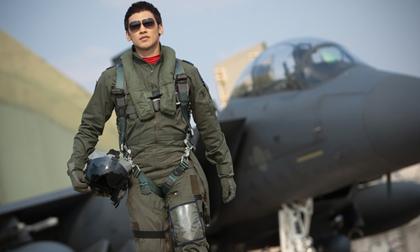 "Nghía" qua bộ phim cuối cùng của Bi Rain trước khi nhập ngũ