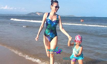 Bắt gặp Dương Yến Ngọc "tung tăng" trên biển cùng con gái 