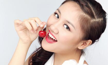 Văn Mai Hương ngọt ngào nhan sắc tuổi 18