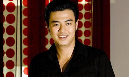 MC Tuấn Tú bất ngờ kết hôn