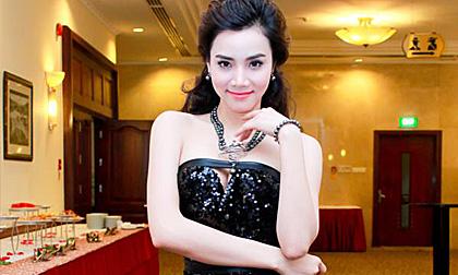 Trang Nhung gây chú ý với trang sức hơn 300 triệu