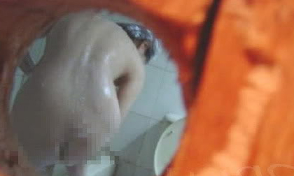 'Yêu râu xanh’ chuyên quay lén hàng xóm tắm