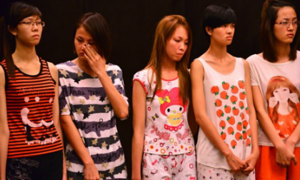 Thí sinh bị mắng "xối xả" vì ăn mặc cẩu thả