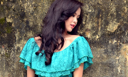 Top 5 HHVN Vũ Ngọc Anh khoe vai trần gợi cảm dưới sắc thu vàng