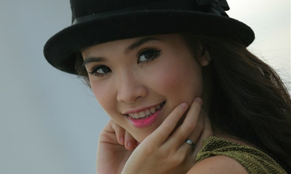 Khởi My đẹp rạng ngời trong clip mới