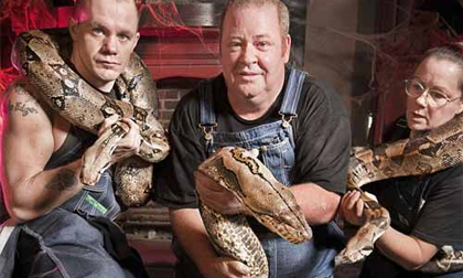 Rắn dài 7,62m lập kỷ lục thế giới