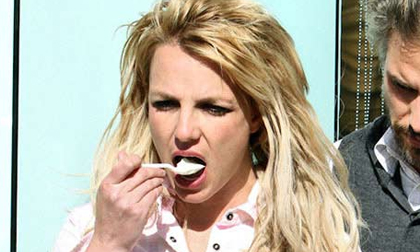 Sao Hollywood mê mệt sữa chua