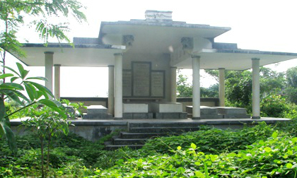 Thăm khu mộ bị lãng quên của gia đình 'Công tử Bạc Liêu'