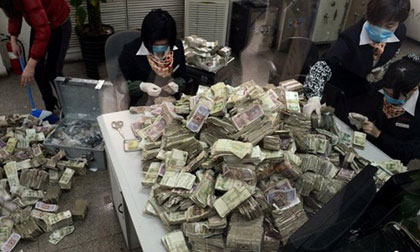 Phát hoảng với “đại gia tiền lẻ” Trung Quốc