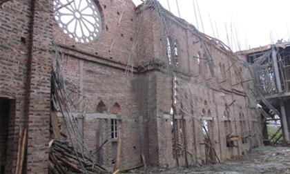 Vụ sập mái nhà thờ: Nhiều nạn nhân đang trong tình trạng nguy kịch