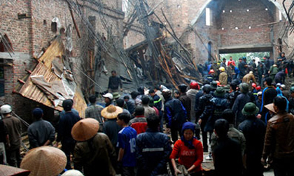 "Lộ" nguyên nhân sập mái vòm nhà thờ 50 người thương vong