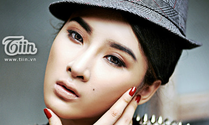 Angela Phương Trinh lột xác với phong cách menswear 