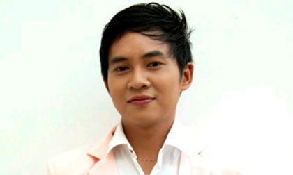 Năm mới, “thầy giáo hot boy” Khắc Hiếu lại khiến cư dân mạng "phát sốt"