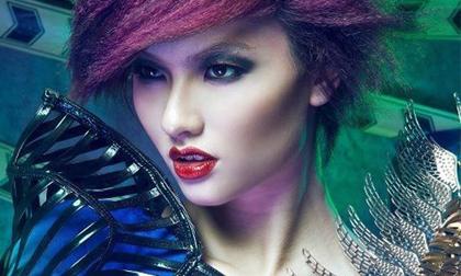 Hồng Quế đẹp lạ trong tạo hình ma mị