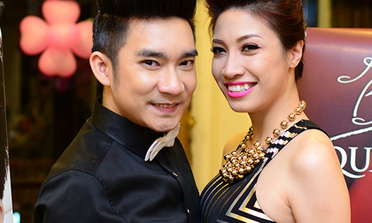 Quang Hà "chạm ngực" Pha Lê trong tiệc mừng sinh nhật