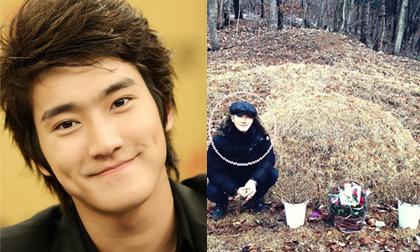 Hình ảnh Si Won (Super Junior) đi thăm mộ bà "gây sốt"
