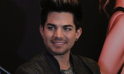 Adam Lambert tươi rói tại buổi họp báo Hennessy Artistry 