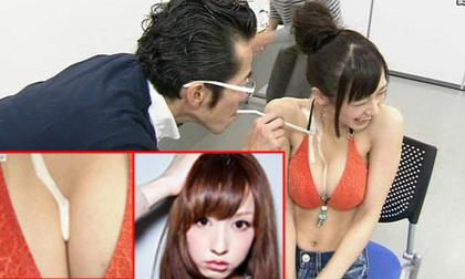 "Sốc" với cô gái đổ sữa lên ngực cho đàn ông uống