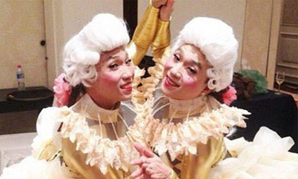 Cặp song sinh đồng tính nổi tiếng cư dân mạng