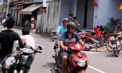 Xác người đàn ông bị đâm trong nhà trọ