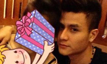 "Lùng" ảnh hot sao Việt (P.70): Vĩnh Thuỵ tình tứ chụp hình với bạn gái "giấu mặt"