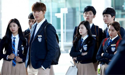 Lee Min Ho trở về trong sự đón tiếp 'lạnh như băng'