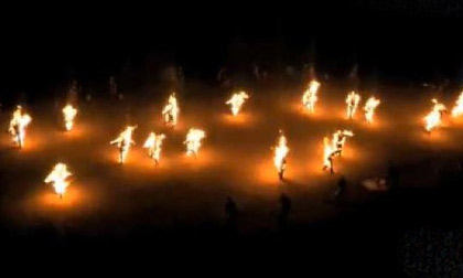 21 người tự thiêu lập kỷ lục Guinness