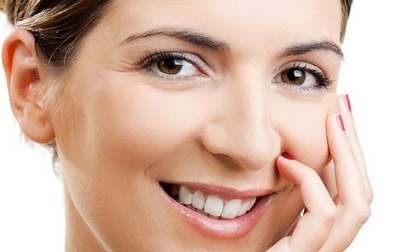 Chăm sóc vùng da quanh mắt hiệu quả cho từng độ tuổi