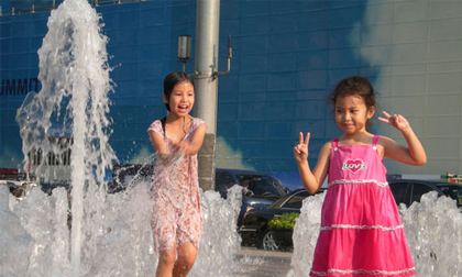 "Có con ngoan ngoãn quá thì thật là… bất hạnh!"